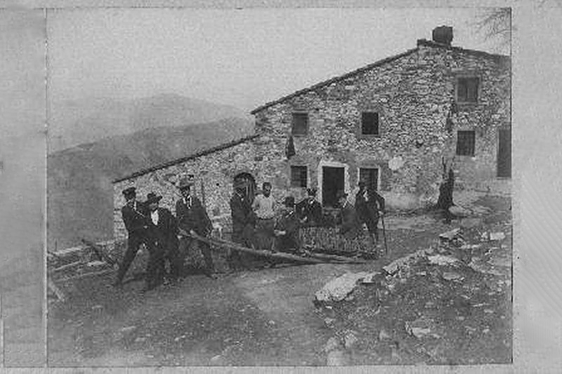 Casa Bastone vecchia foto in bianco e nero