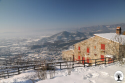 Casa Bastone panorama Prato neve